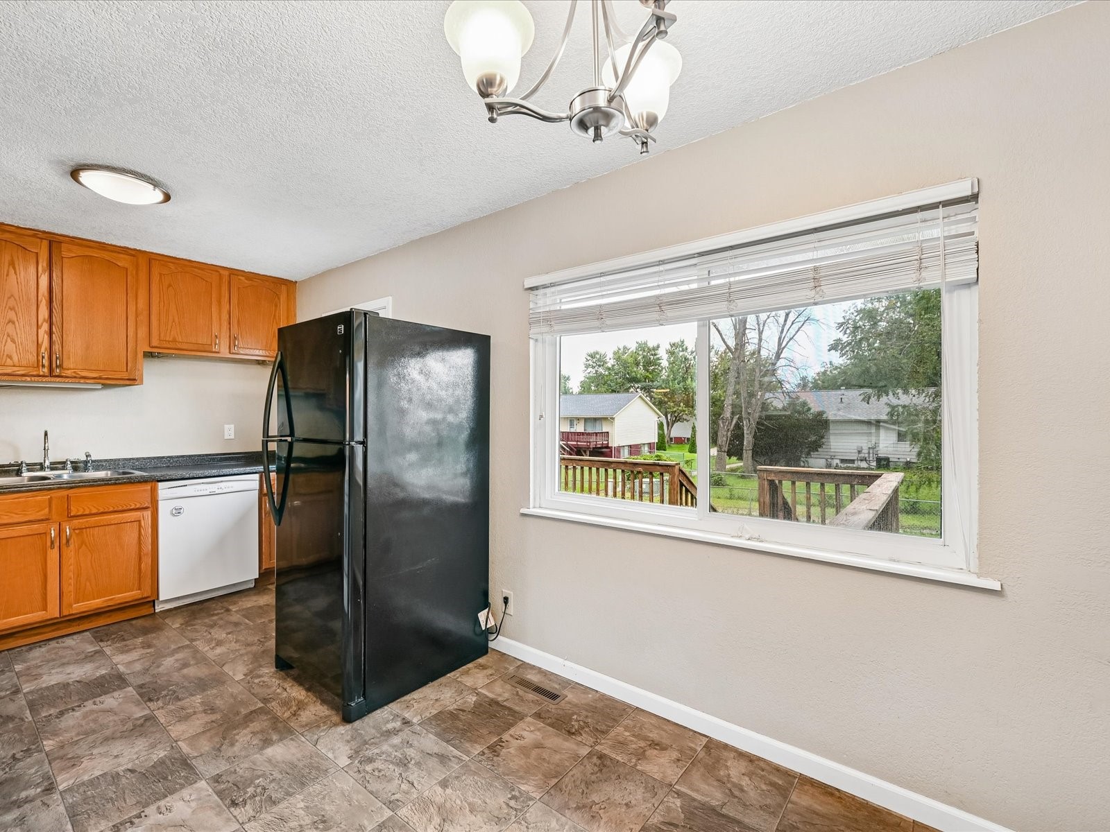 6601 Arbor Lane NE Cedar Rapids IA 52402