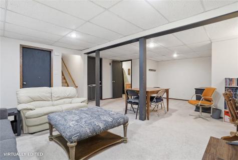 318 Wiley Boulevard NW Cedar Rapids IA 52405