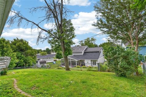 318 Wiley Boulevard NW Cedar Rapids IA 52405