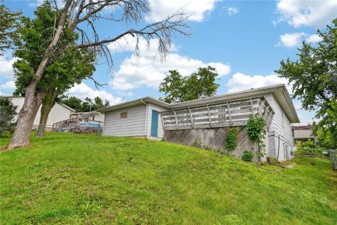318 Wiley Boulevard NW Cedar Rapids IA 52405