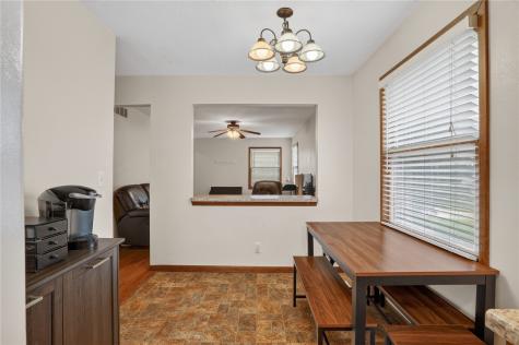 318 Wiley Boulevard NW Cedar Rapids IA 52405