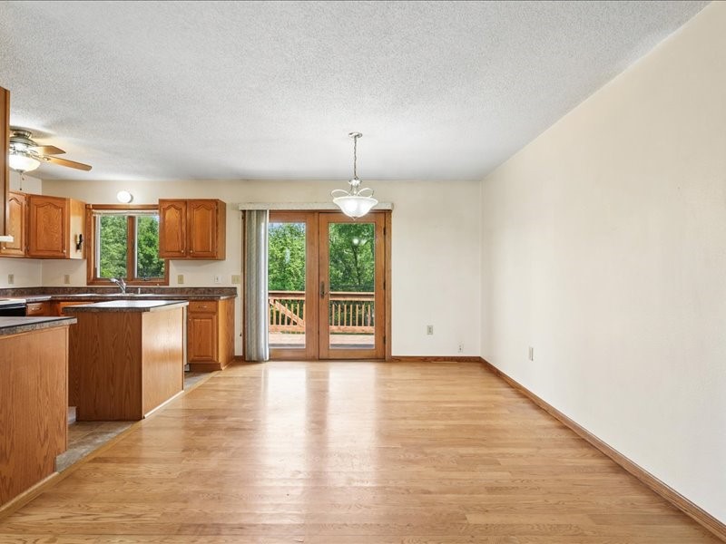 1822 Y Avenue Homestead IA 52236