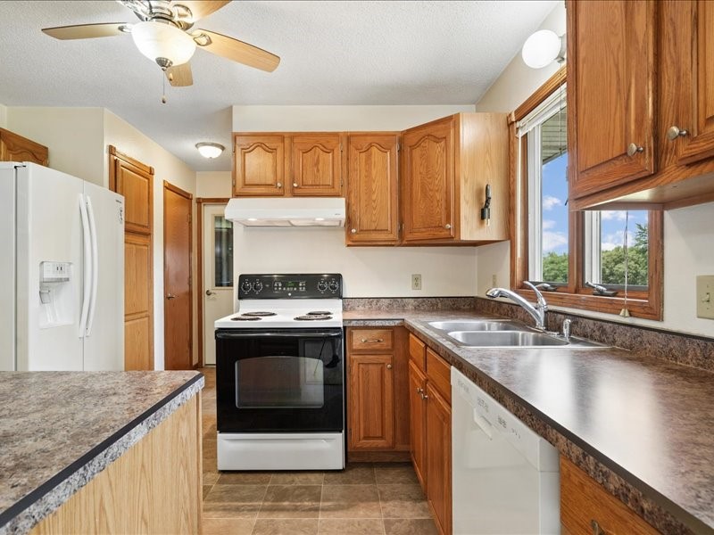 1822 Y Avenue Homestead IA 52236