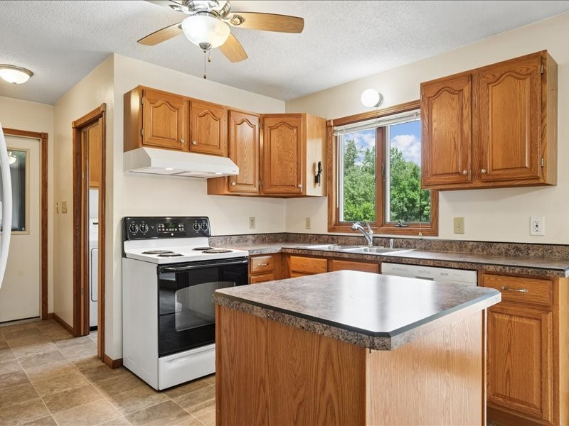 1822 Y Avenue Homestead IA 52236