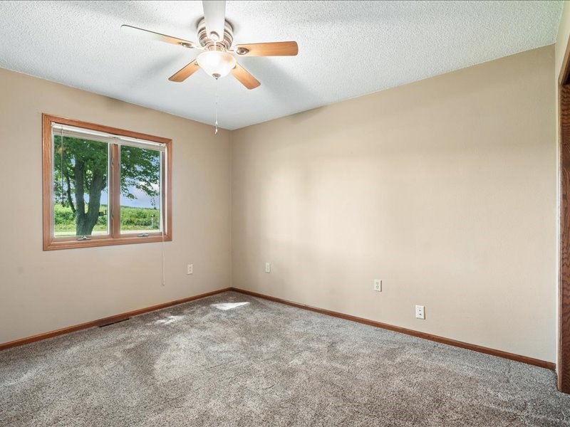 1822 Y Avenue Homestead IA 52236