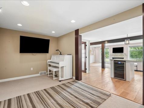 1822 Y Avenue Homestead IA 52236