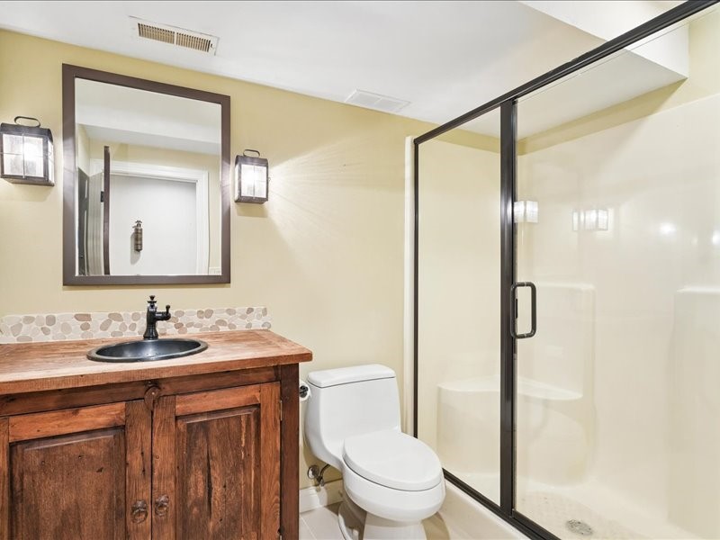 1822 Y Avenue Homestead IA 52236