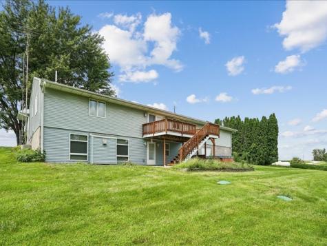 1822 Y Avenue Homestead IA 52236