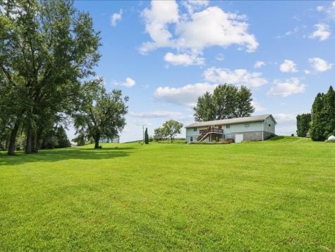 1822 Y Avenue Homestead IA 52236