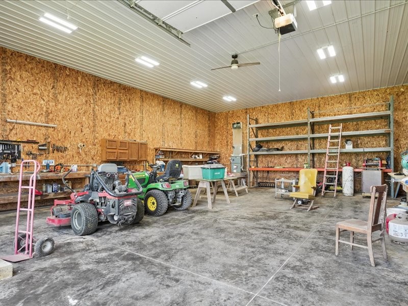 1822 Y Avenue Homestead IA 52236