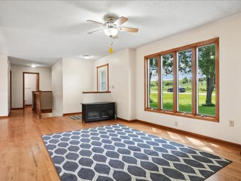 1822 Y Avenue Homestead IA 52236