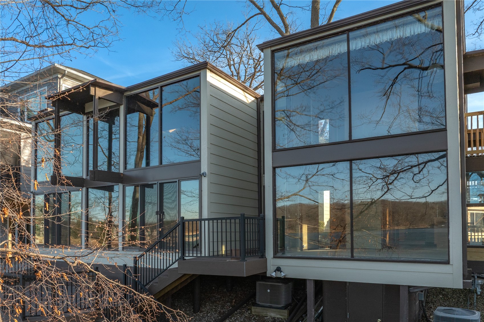 3730 James Lane NE Solon IA 52333