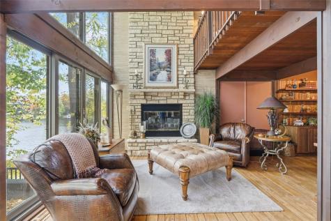 3730 James Lane NE Solon IA 52333