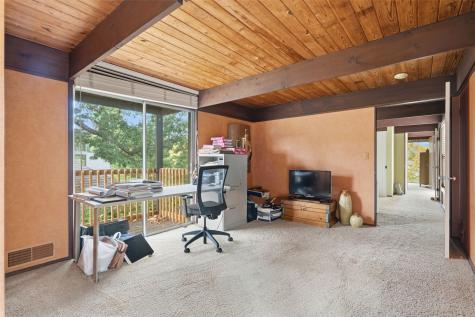3730 James Lane NE Solon IA 52333