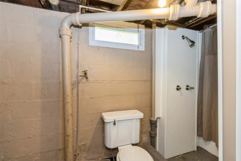 1158 Brown Avenue NE Cedar Rapids IA 52402