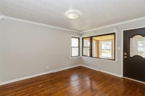 1158 Brown Avenue NE Cedar Rapids IA 52402
