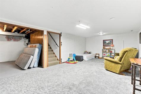 2096 230th Street Washington IA 52353
