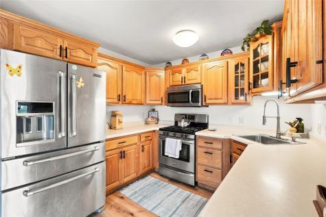 2096 230th Street Washington IA 52353