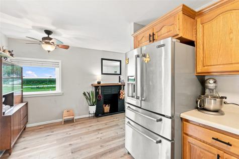 2096 230th Street Washington IA 52353