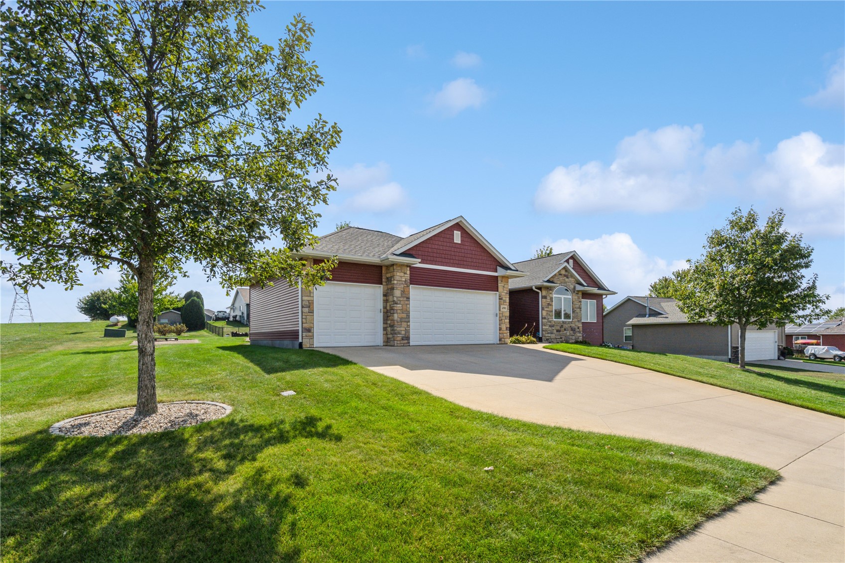490 Erusha Drive NE Walford IA 52351