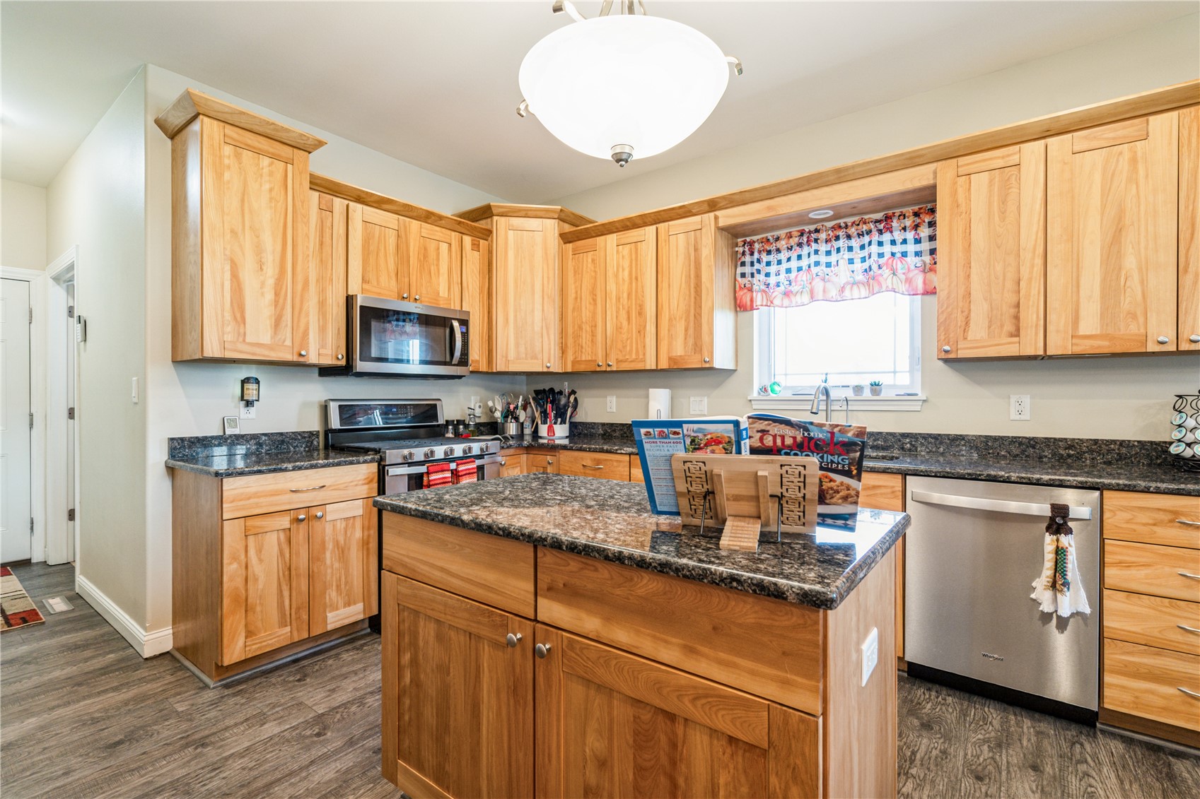490 Erusha Drive NE Walford IA 52351