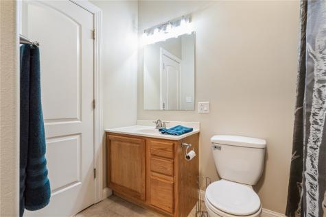 490 Erusha Drive NE Walford IA 52351