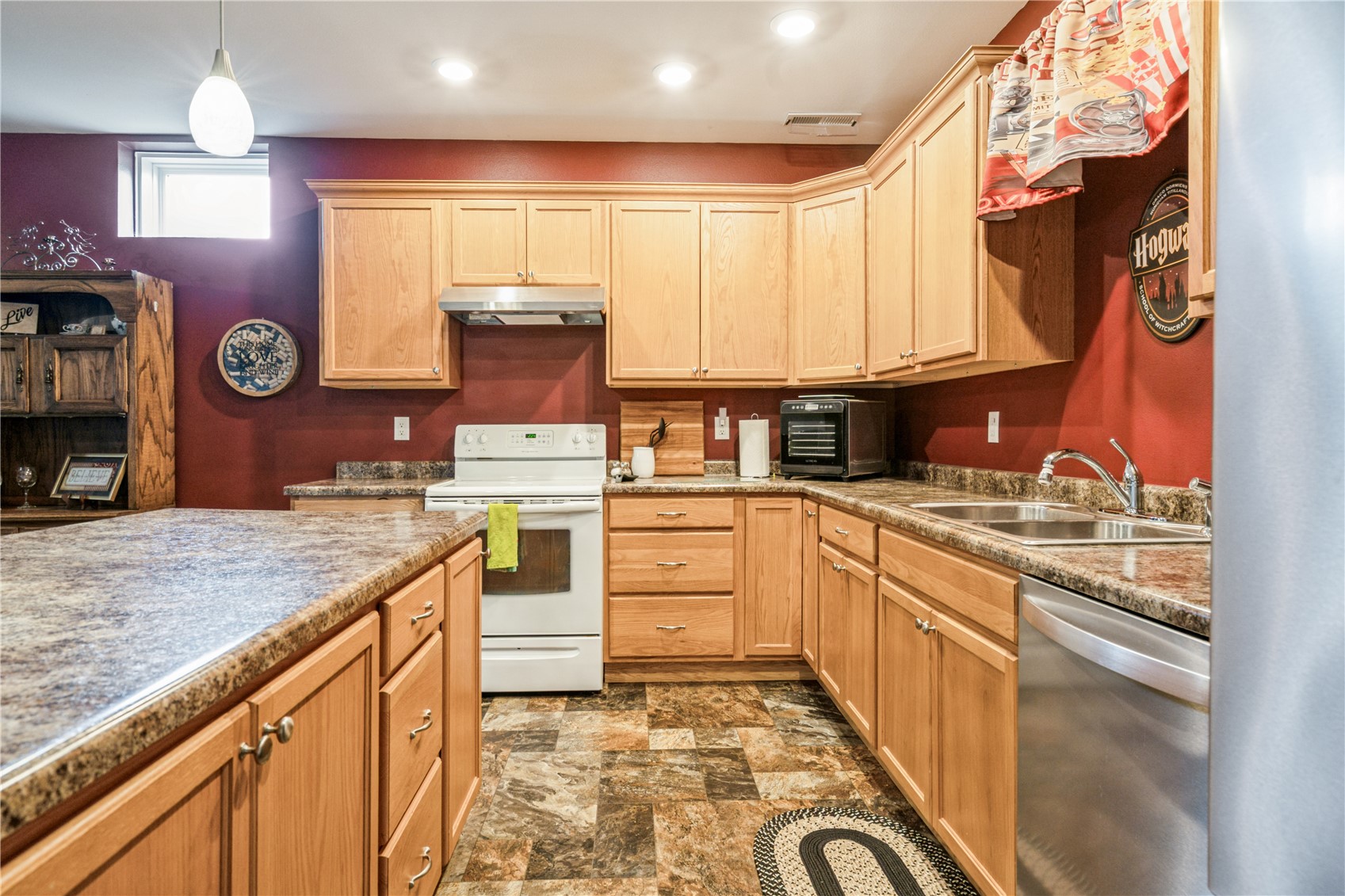 490 Erusha Drive NE Walford IA 52351