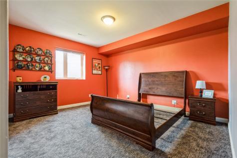 490 Erusha Drive NE Walford IA 52351