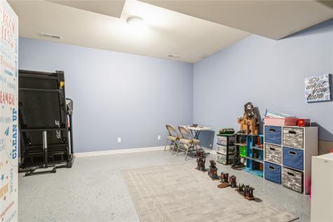 490 Erusha Drive NE Walford IA 52351