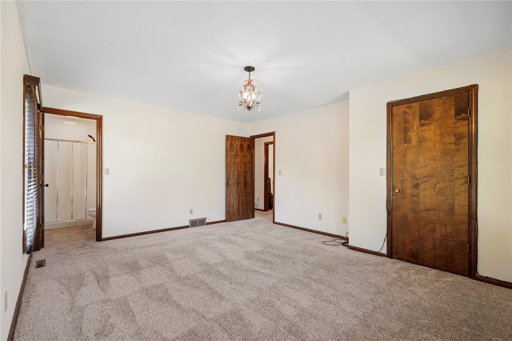 5201 Broadlawn Drive SE Cedar Rapids IA 52403