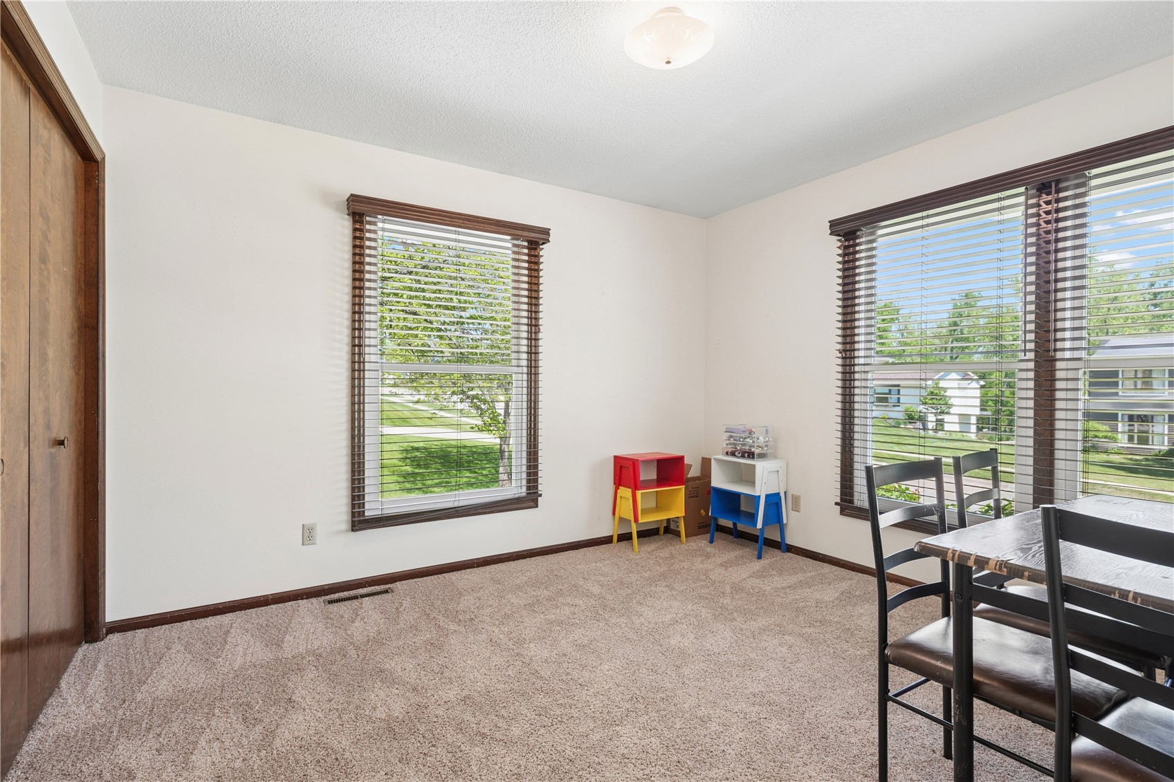 5201 Broadlawn Drive SE Cedar Rapids IA 52403