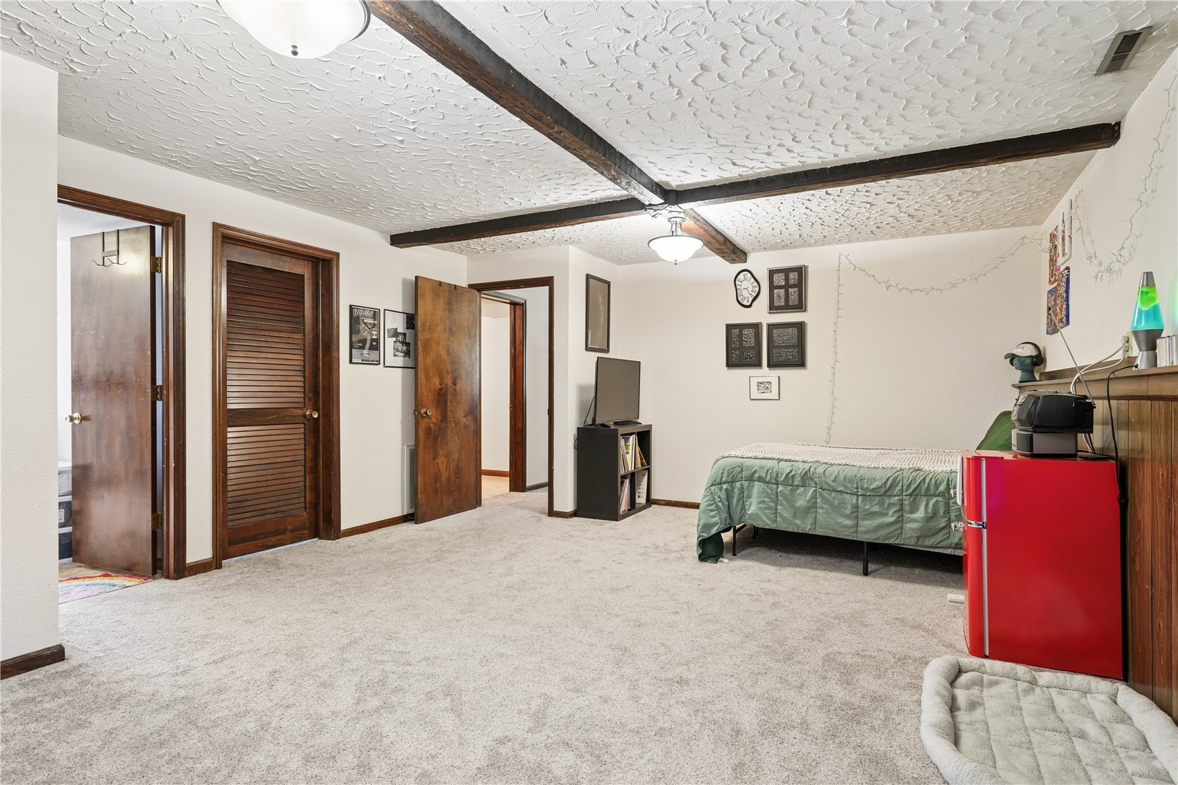 5201 Broadlawn Drive SE Cedar Rapids IA 52403
