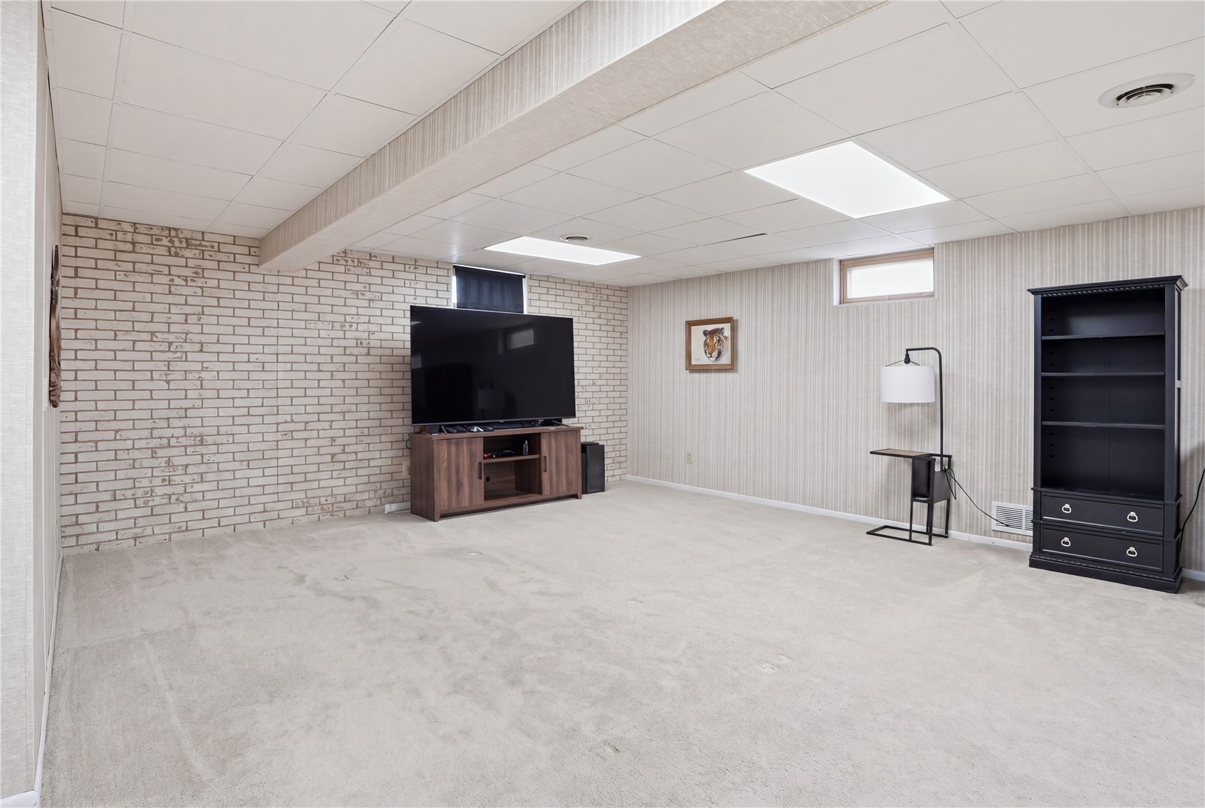 284 Indiandale Road SE Cedar Rapids IA 52403