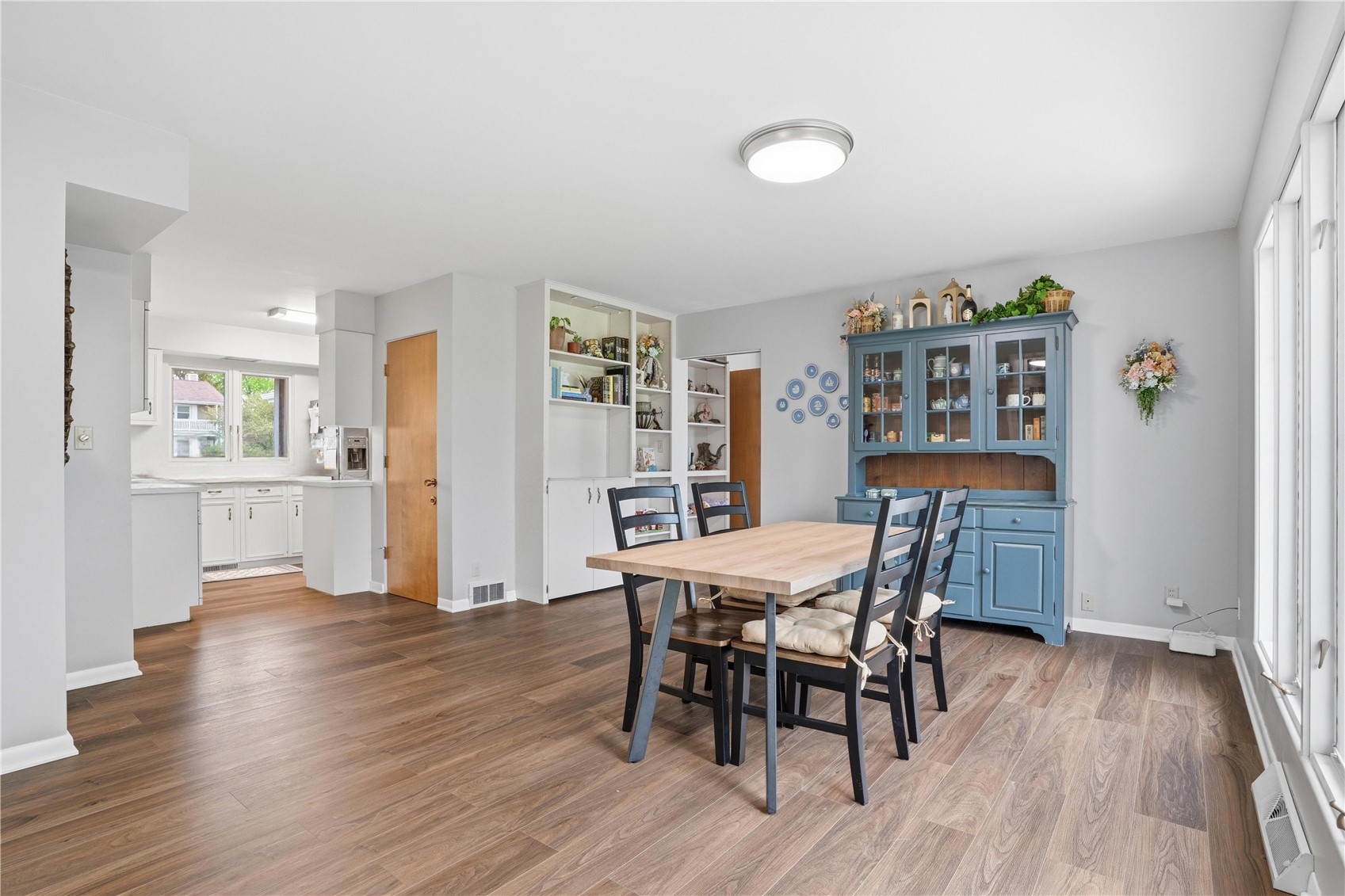 284 Indiandale Road SE Cedar Rapids IA 52403