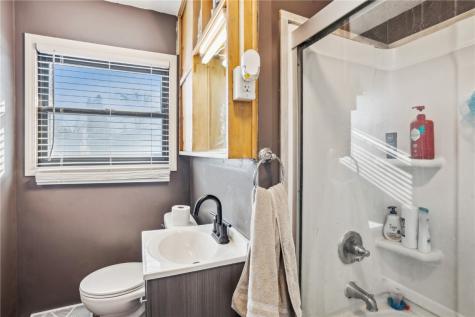 158 Mayden Avenue SW Cedar Rapids IA 52404