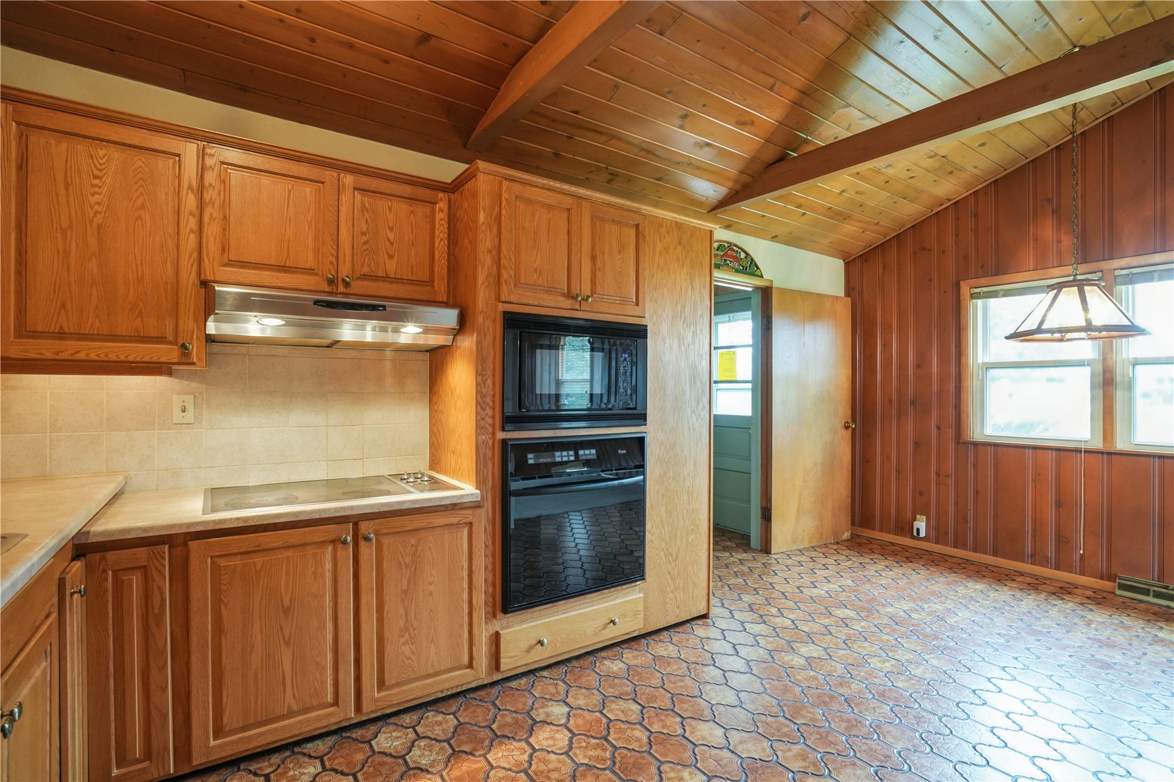 4906 Longview Drive SW Fairfax IA 52228