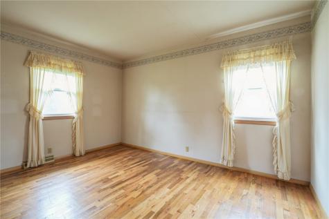 4906 Longview Drive SW Fairfax IA 52228