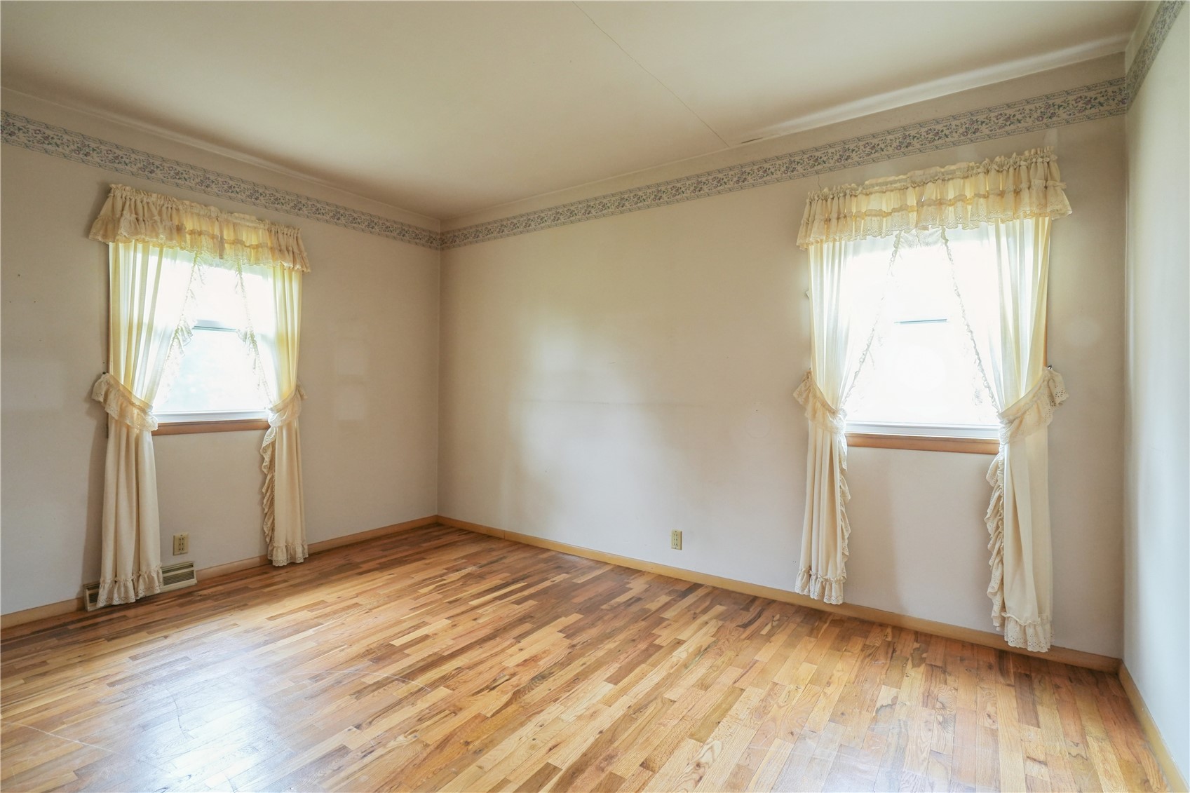 4906 Longview Drive SW Fairfax IA 52228