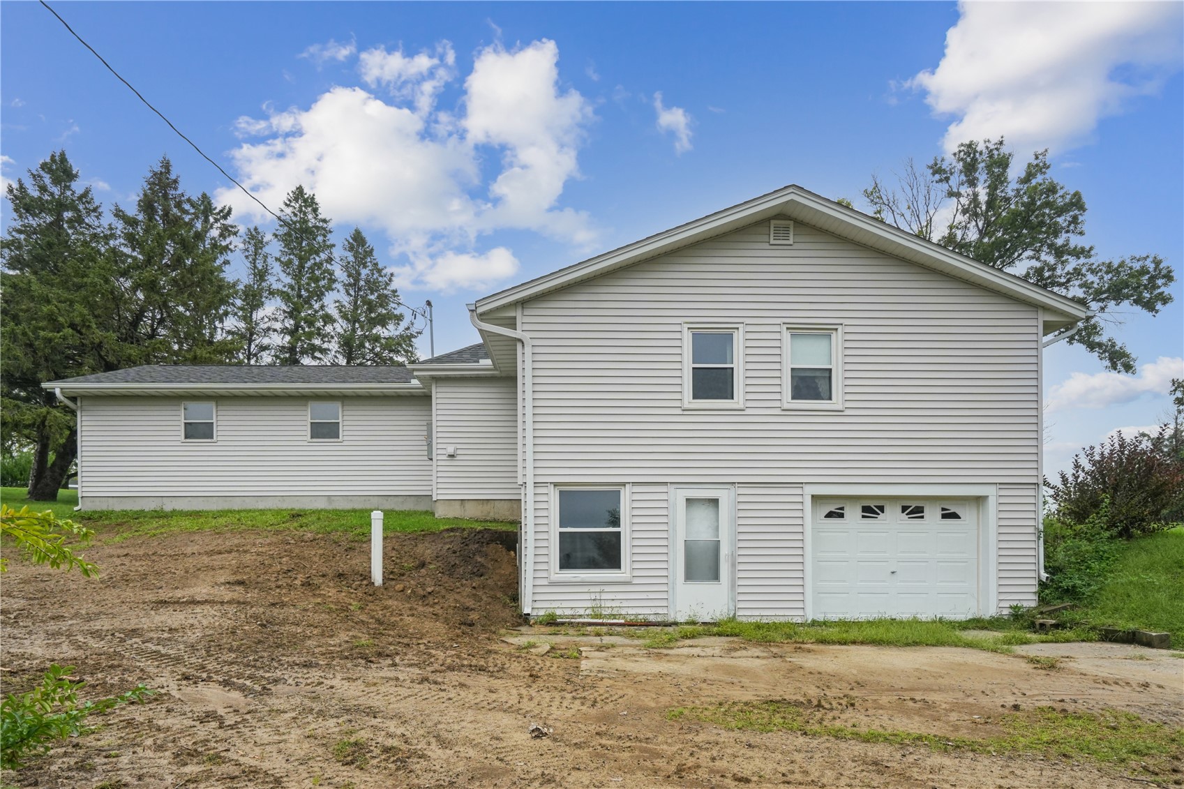 4906 Longview Drive SW Fairfax IA 52228