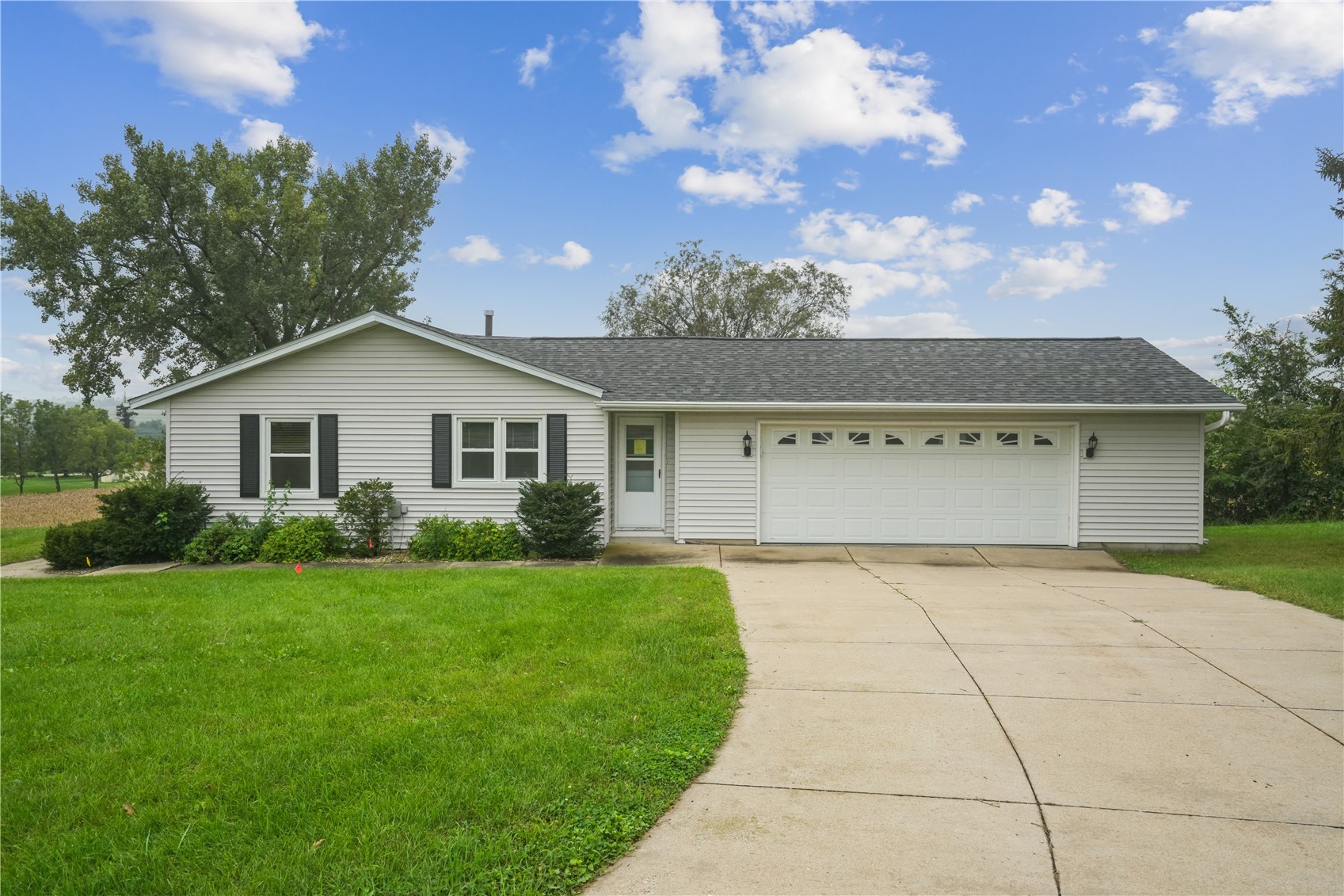 4906 Longview Drive SW Fairfax IA 52228
