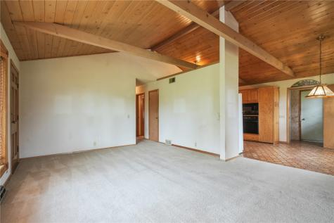 4906 Longview Drive SW Fairfax IA 52228