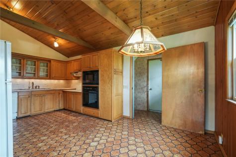 4906 Longview Drive SW Fairfax IA 52228
