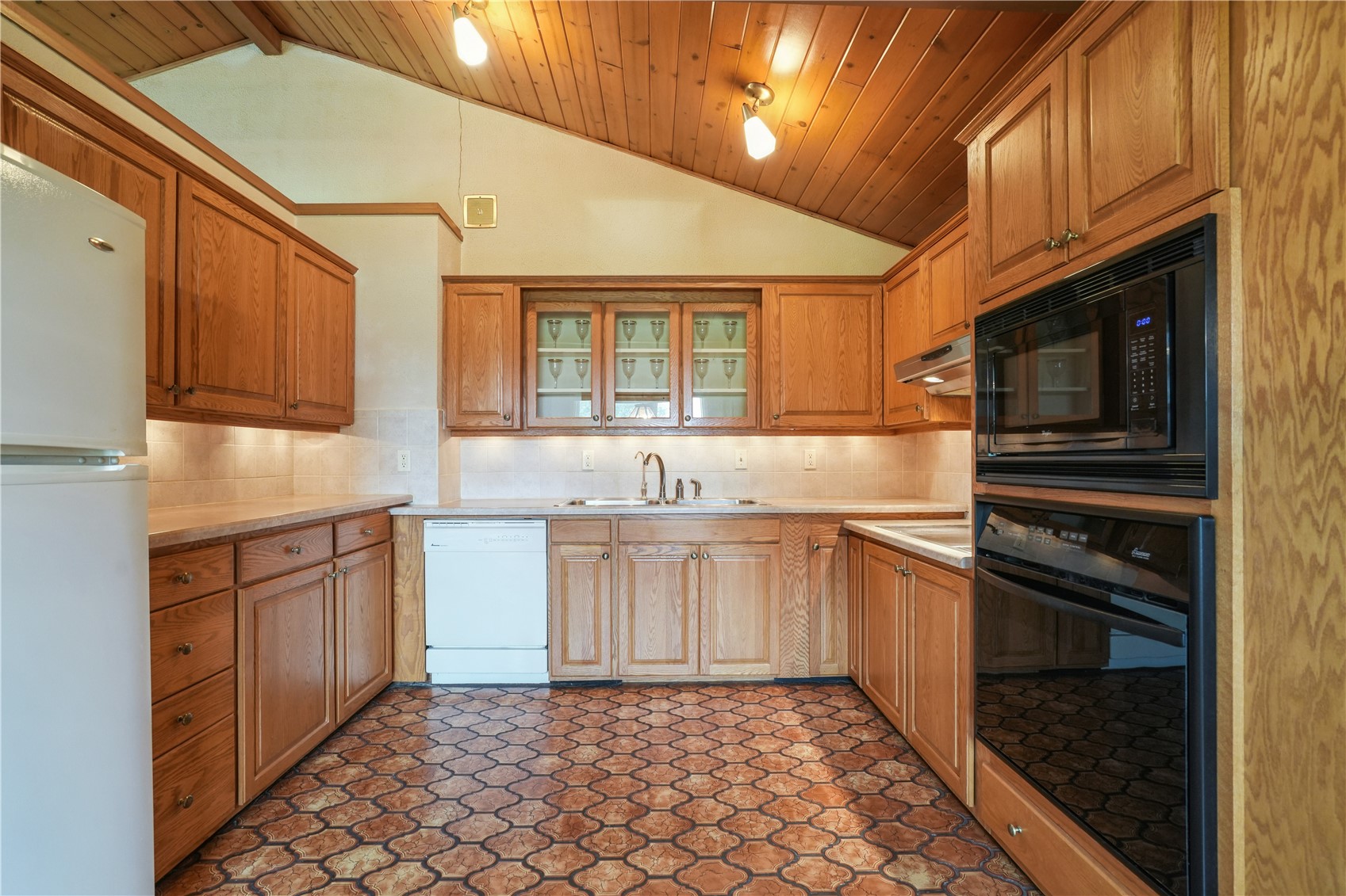 4906 Longview Drive SW Fairfax IA 52228