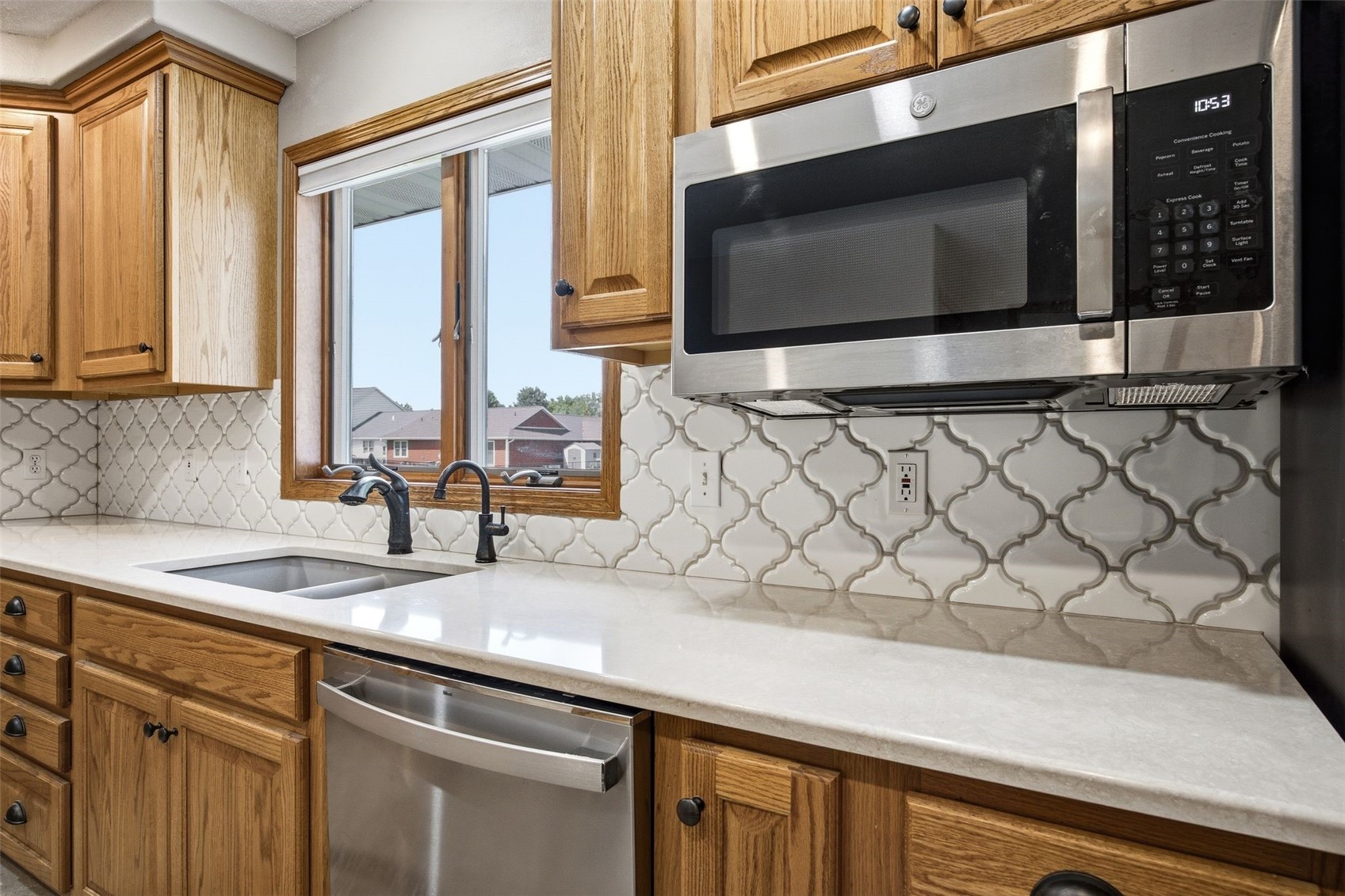 300 N 15th Avenue Hiawatha IA 52233