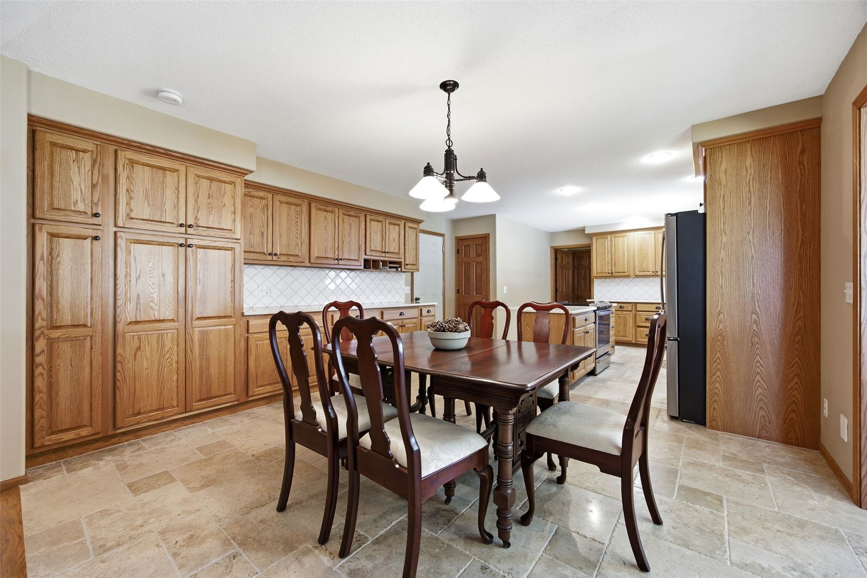 300 N 15th Avenue Hiawatha IA 52233
