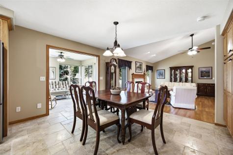 300 N 15th Avenue Hiawatha IA 52233