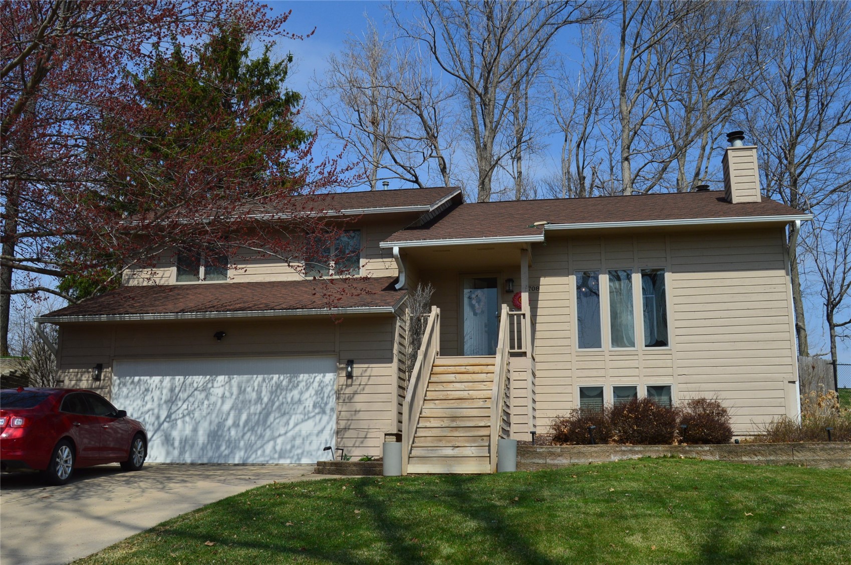 1708 Whitters Way NW Cedar Rapids IA 52405