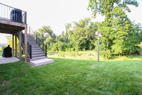 2065 Rosewood Drive NW Cedar Rapids IA 52405