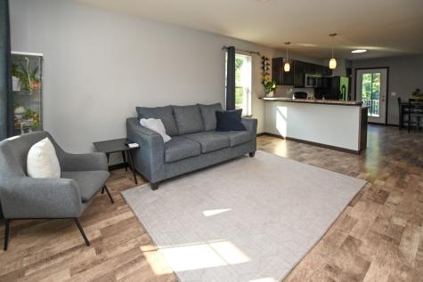 2065 Rosewood Drive NW Cedar Rapids IA 52405