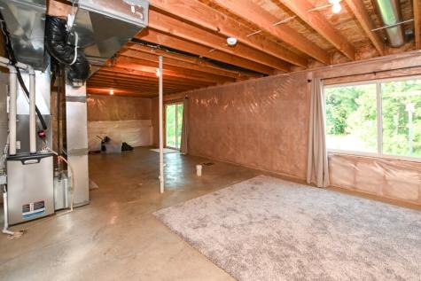 2065 Rosewood Drive NW Cedar Rapids IA 52405